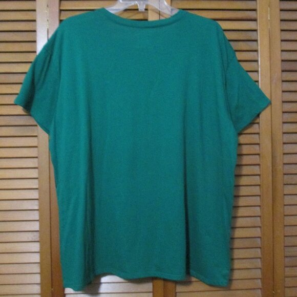 North Pole Trading Co  Elf top, hat & new socks outfit Christmas like new sz XXL - Picture 8 of 8